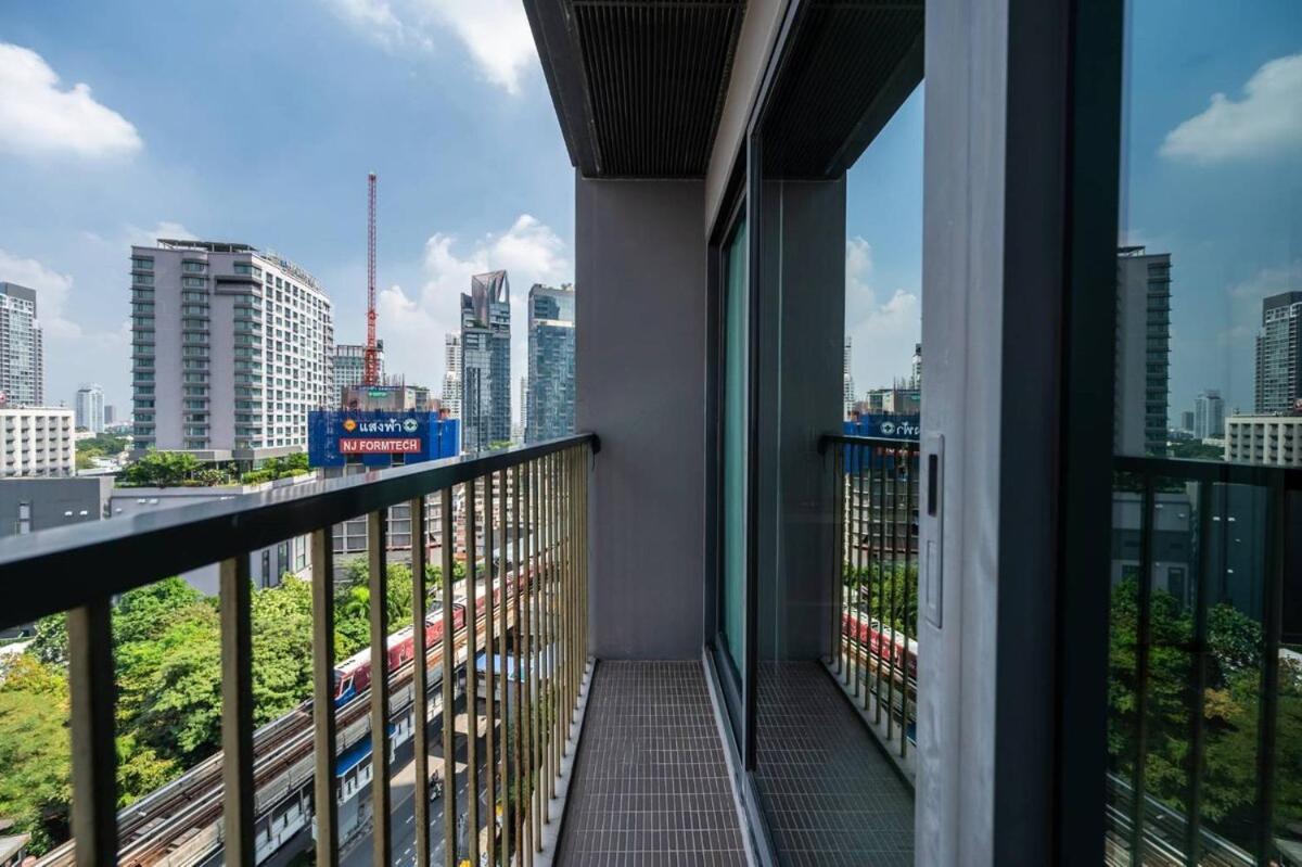 Bts Thong Lor 1 Bedroom Sofa Bed 60sqm Max4person